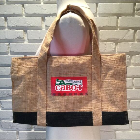 Cabot Farm Burlap & Buffalo plaid Reusable Bag Lined Red - Picture 1 of 5